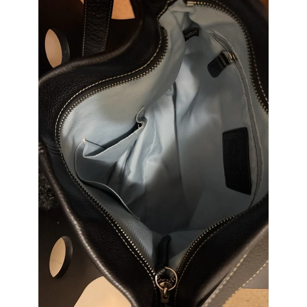 Coach Vintage Early 2000s F15064 Black Leather Shoulder Crossbody Bag Y2K